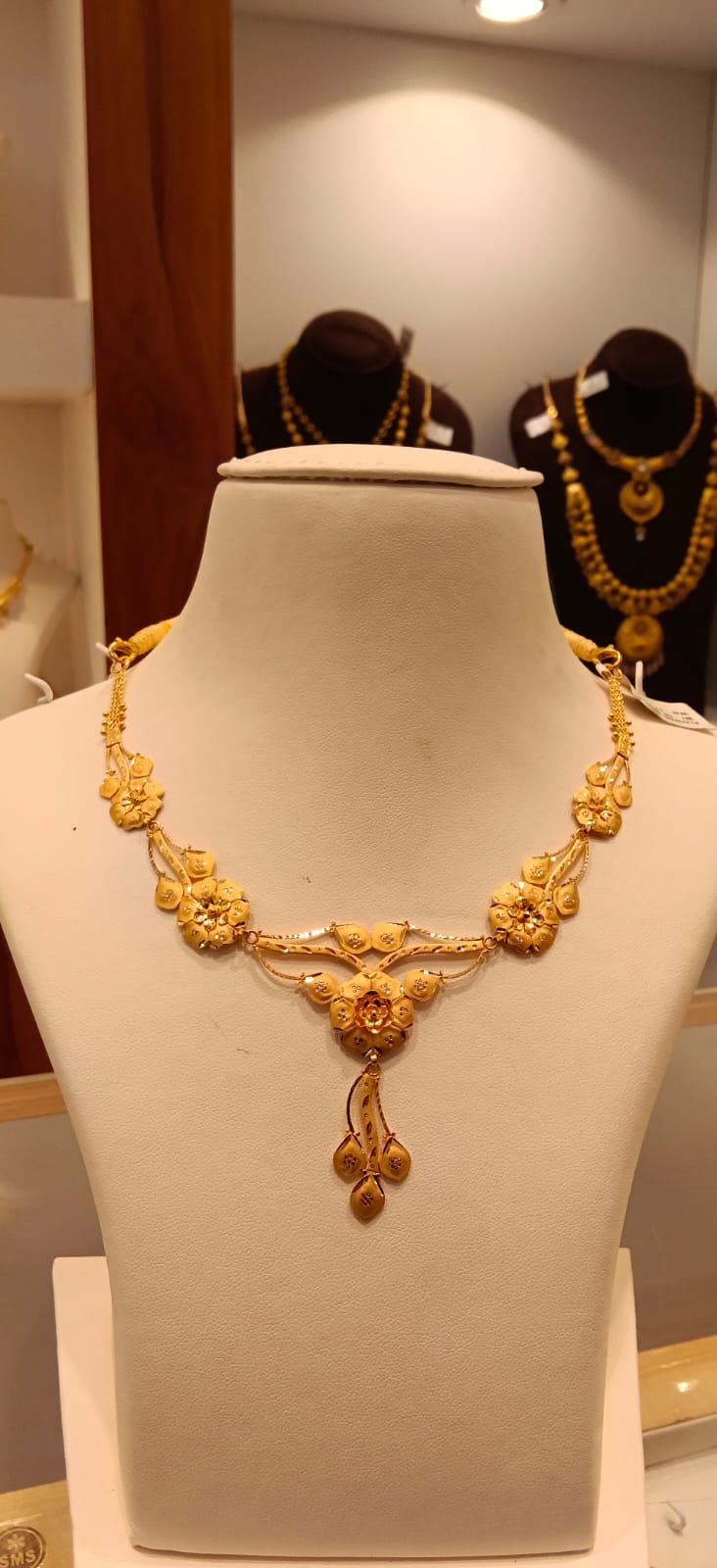 Neckles 